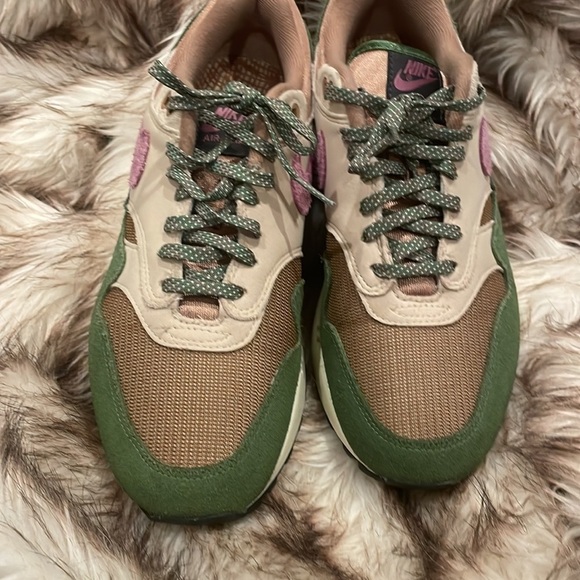 Nike Air Max 1 SH TreeLine Skunk Green Purple (Women's US 10-10.5) AUTHENTIC - Picture 8 of 8